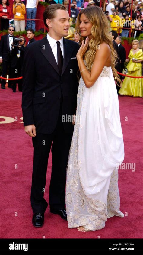 gisele bundchen in dior at 2005 oscars|Oscar nominee Leonardo DiCaprio, in Prada, and his girlfriend.